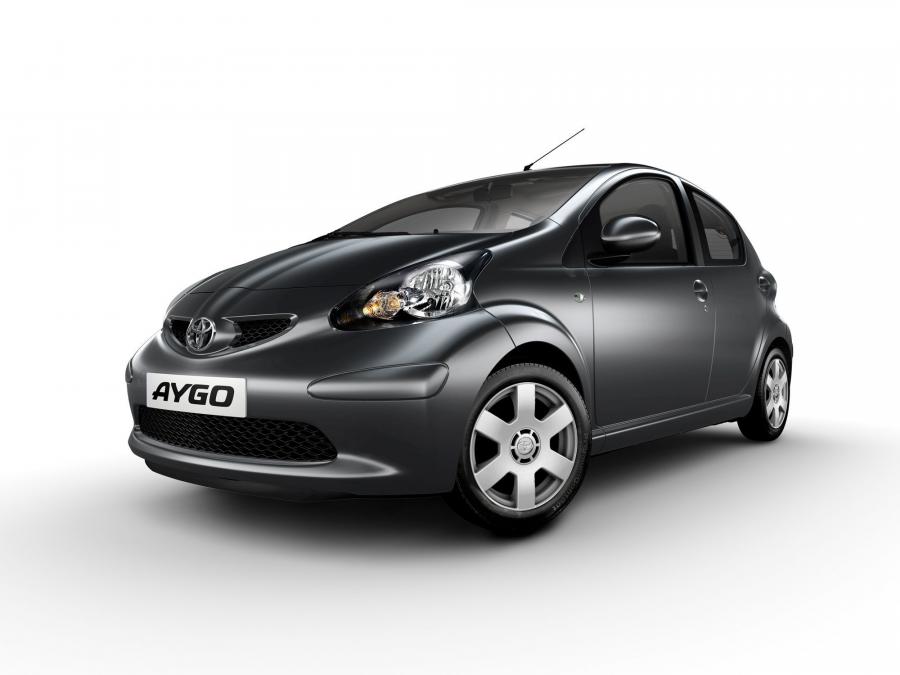  Toyota Aygo 2005 года  (фото 51 из 102)